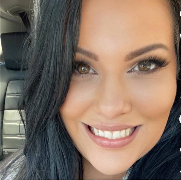 Meet your Posher, Samantha - Picture 1 of 1